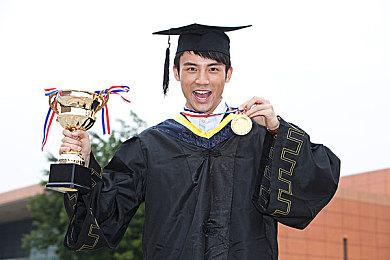 日本新一周销量榜：《最终幻想起源：天堂的陌生人》登顶